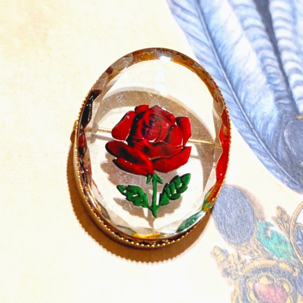 Vintage Glass Intaglio Reverse Painted Brooch - Picture 4 of 4